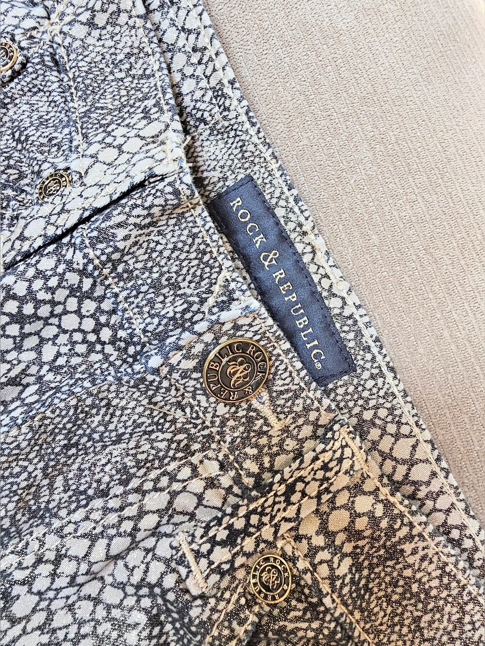 Rock & Republic Metallic Gold Snake-Print Pants